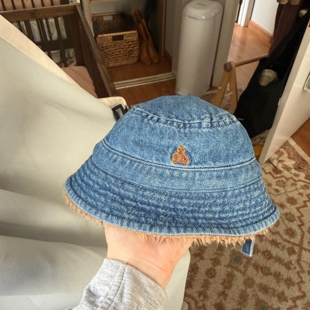 BABY GAP hat - Picture 3 of 12